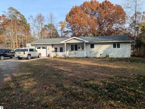 2974 Kaiser Street, Pinconning, MI 48650