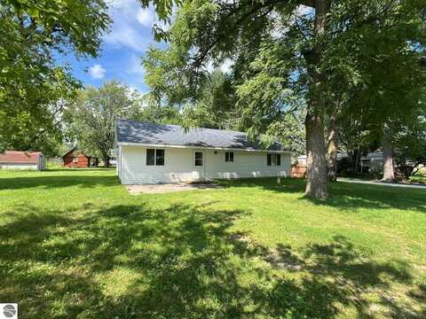 6156 Fisher Street, Lake City, MI 49651