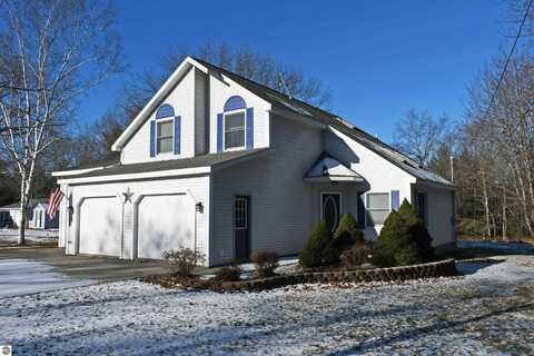 1157 Wintergreen Street, East Tawas, MI 48730