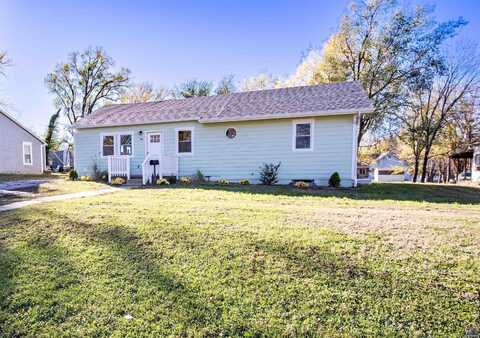 314 S Sycamore ST, Ottawa, KS 66067