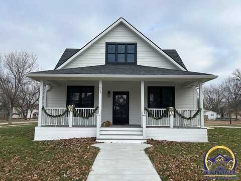 406 S 6th St, Osage City, KS 66523