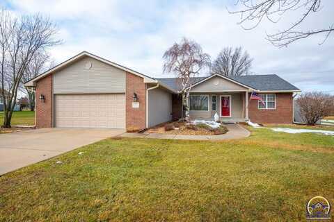 2131 SW Auburn RD, Topeka, KS 66614