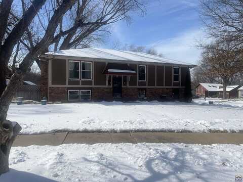 3121 SW Belle AVE, Topeka, KS 66614