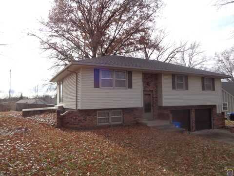 3421 NW 42nd Ter, Topeka, KS 66618