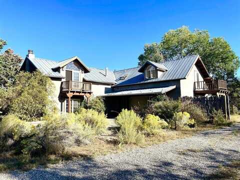 34 Varos, Arroyo Hondo, NM 87513