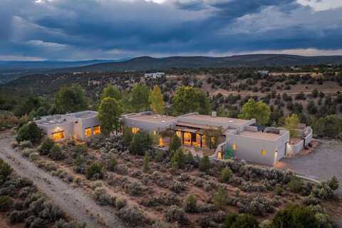 265 Hondo Seco Road, Arroyo Seco, NM 87514