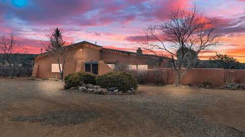 42 Hondo Seco Road, Arroyo Hondo, NM 87513