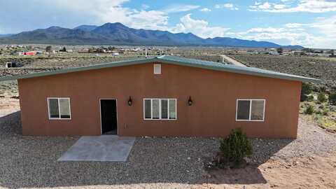 25 Sebastian Rd, Ranchos de Taos, NM 87557