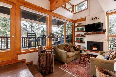 15 Coyote Lane, Taos Ski Valley, NM 87525