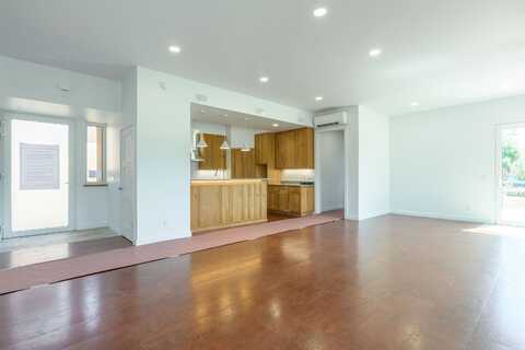 419 Valverde Commons Drive, Taos, NM 87571