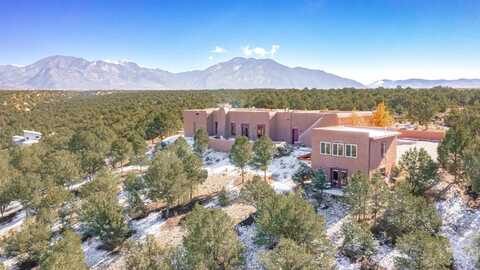 70 Sandia Canyon Road, Taos, NM 87571