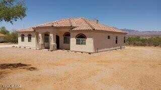 97 Keating Circle, Tubac, AZ 85646