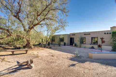 3901 N Smokey Topaz Lane, Tucson, AZ 85749
