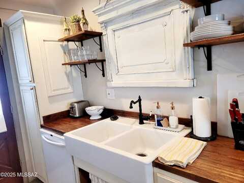 2116 N Catalina Avenue, Tucson, AZ 85712