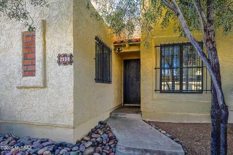 2530 N Ironwood Ridge Drive, Tucson, AZ 85745