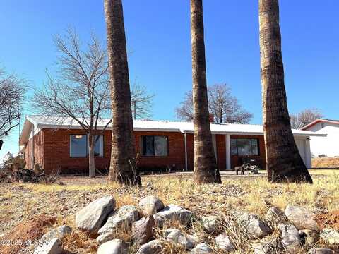 330 E Silverwood Lane, Benson, AZ 85602