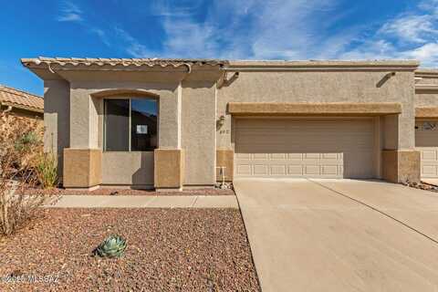 692 N Cedar Bend Avenue, Green Valley, AZ 85614