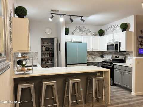 8449 S Gupta Drive, Tucson, AZ 85747