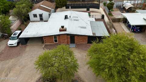 6933 E Bonnie Brae Drive, Tucson, AZ 85710
