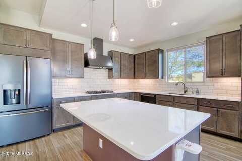 7937 S Galileo Lane, Tucson, AZ 85747