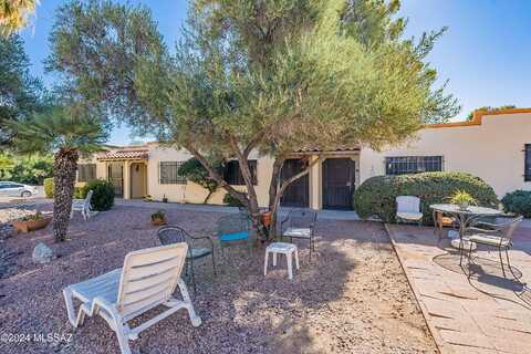 1023 S Calle De Las Casitas, Green Valley, AZ 85614