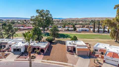 132 E Paseo De Golf, Green Valley, AZ 85614