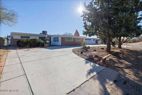 881 S La Mesa Drive, Benson, AZ 85602