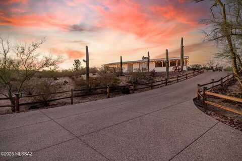 5841 N Placita Roanoke, Tucson, AZ 85704