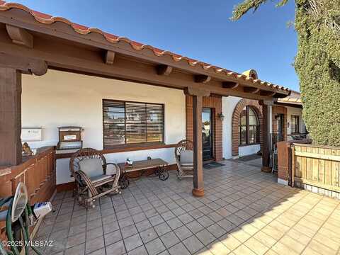 480 S Paseo Lobo, Green Valley, AZ 85614