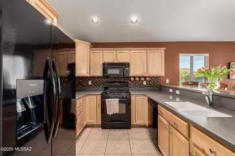5372 W Mountain Pueblo Lane, Marana, AZ 85658