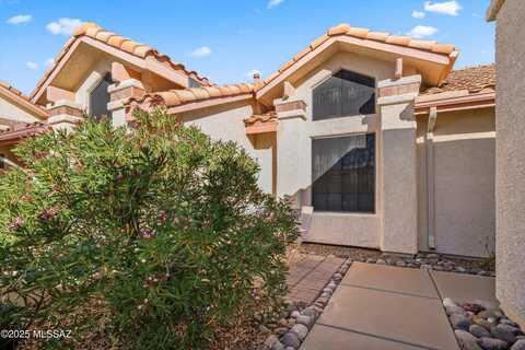 30 E Horizon Cir, Oro Valley, AZ 85737