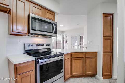 6655 N Canyon Crest Drive, Tucson, AZ 85750