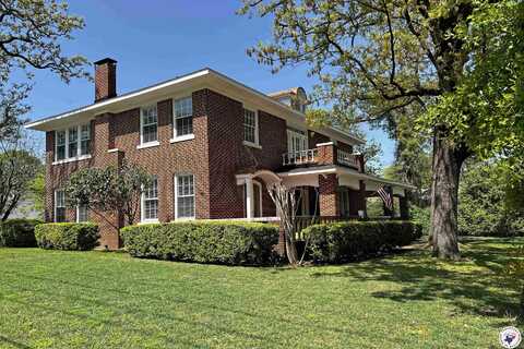 1203 Grand Ave., Texarkana, AR 71854