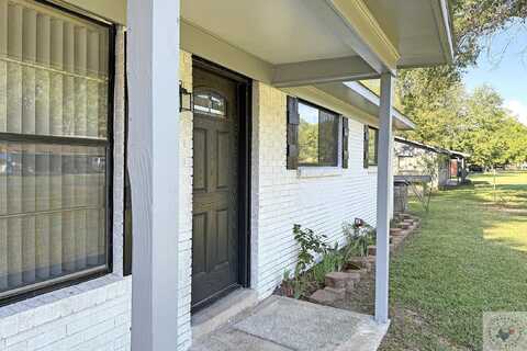 112 Maryland Dr, Texarkana, TX 75501