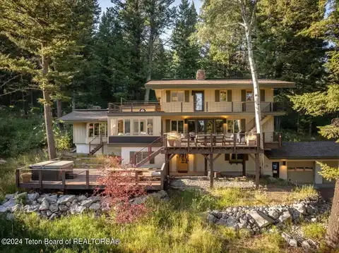 3705 W MCCOLLISTER Drive, Teton Village, WY 83025