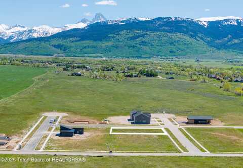 1066 PAWNEE Road, Driggs, ID 83422