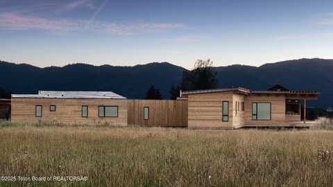 1313 BUCKSKIN LOOP TRAIL, Victor, ID 83455