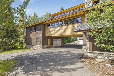 3470 W MCCOLLISTER Drive, Teton Village, WY 83025