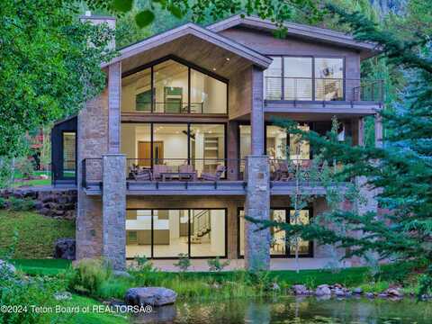 6 BLACKFOOT Trail, Victor, ID 83455
