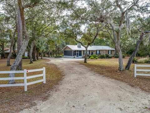 39 Aucilla Street, Panacea, FL 32346
