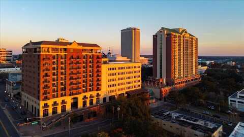 215 W College Avenue, Tallahassee, FL 32301