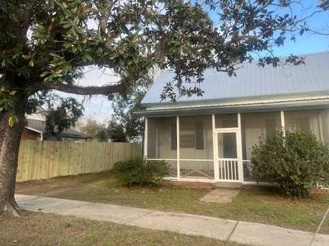 523 SW Horry Avenue, Madison, FL 32340