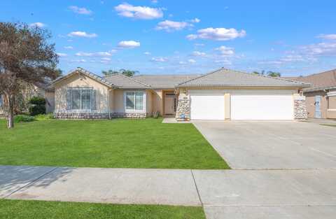 3010 W Newton Avenue, Visalia, CA 93291