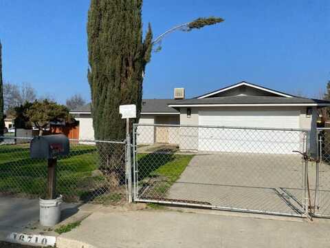 16710 Oak Avenue, Tulare, CA 93274