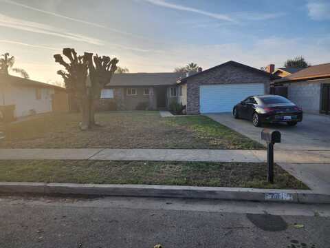 741 S Whitney Street, Tulare, CA 93274