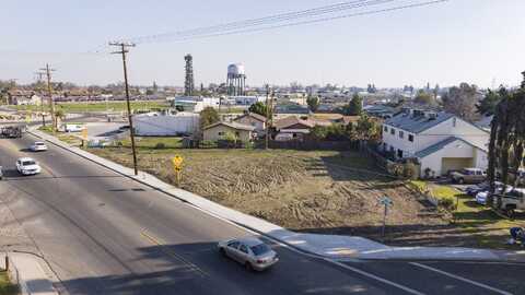 339 NE 4th Avenue, Visalia, CA 93291