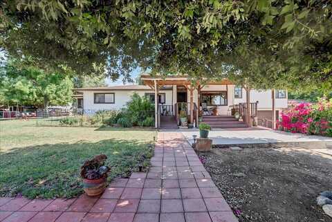 28002 Ave 56, Porterville, CA 93257