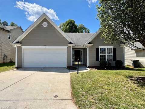 1525 Hamilton Hills Drive, Greensboro, NC 27406