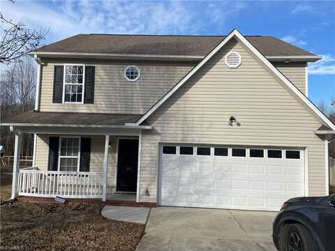 841 Winterside Lane, Winston Salem, NC 27107