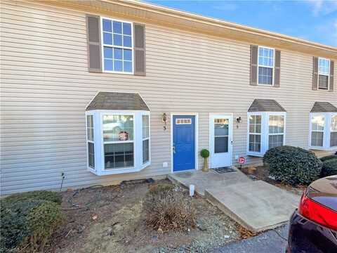 3 Portside Court, Greensboro, NC 27406